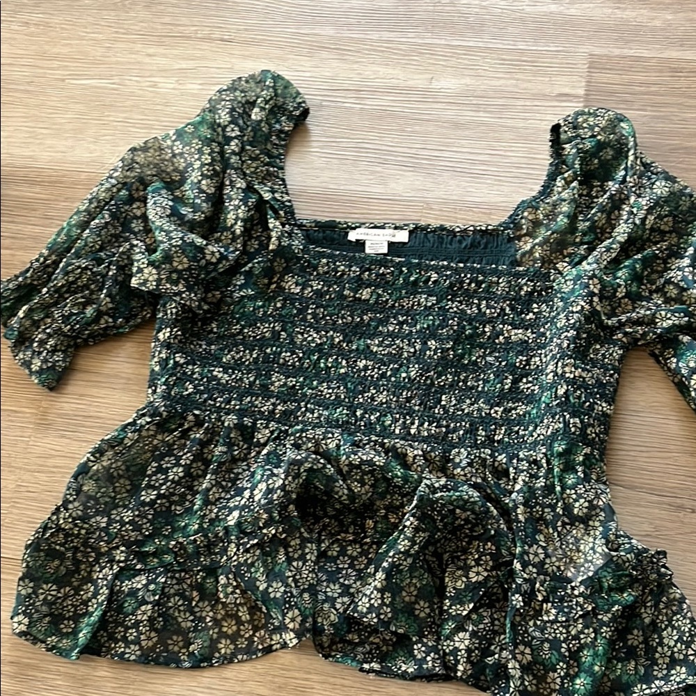 American Eagle Outfitters Green Puff Sleeve Blouse